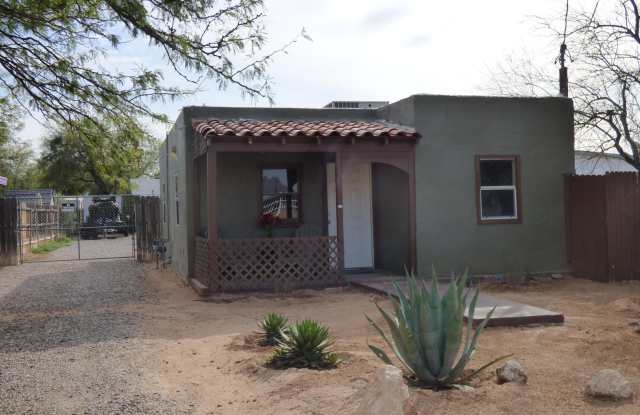 3544 E Presidio Road photos photos