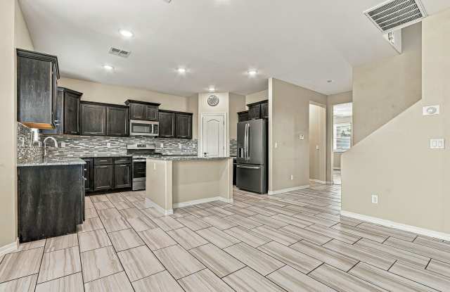14525 Juan Diego Drive Gallery 4