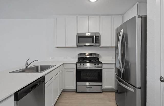 325 Rockies Road Gallery 1