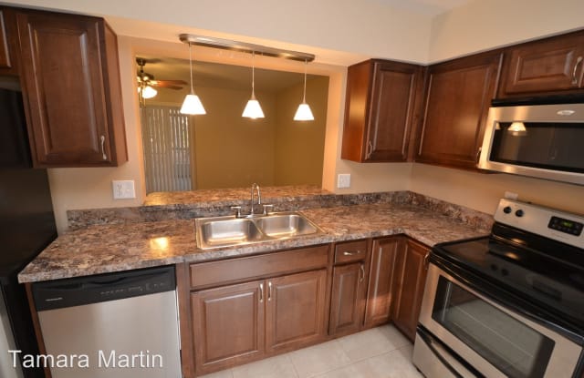 465 Green Spring Cir - 465 Green Spring Circle, Winter Springs, FL 32708