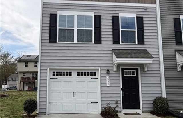 2027 Petersen Way Gallery 1
