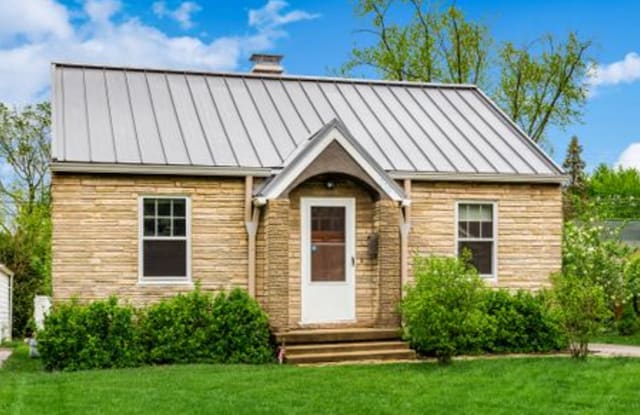 230 East Royal Forest Boulevard - 230 East Royal Forest Boulevard, Columbus, OH 43214