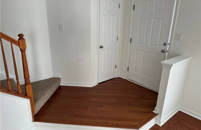1109 Magnolia Pointe Boulevard Gallery 2