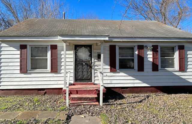 1323 W Victor Dr photos photos