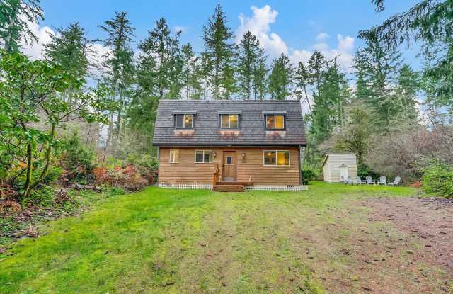 Find Your Calm: Furnished Anderson Island Home with Riviera Perks photos photos