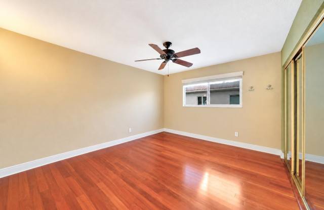 2701 MIDDLE RIVER Drive Gallery 1