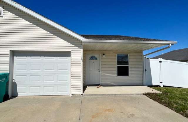 All Inclusive | 2 Bedroom | 1.5 Bathroom | Duplex - 57 State Highway WW, West Sullivan, MO 63080