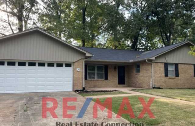 Sorry No Smoking/Vaping and Pets Permitted with Restrictions - 29 Dalewood Drive, Searcy, AR 72143