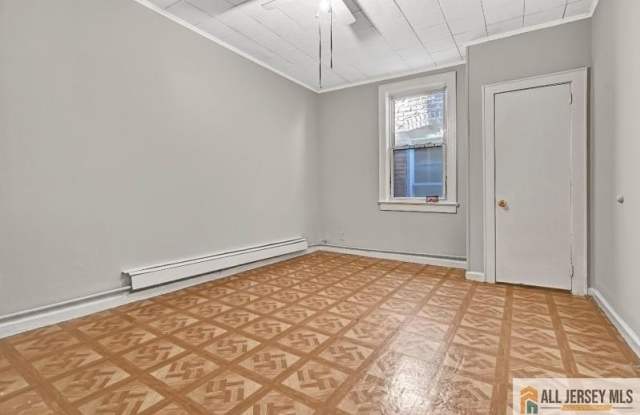 2 Columbus Place Gallery 4