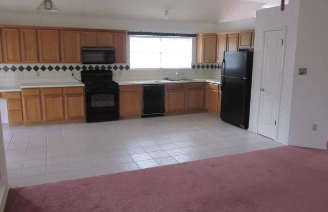 2 Bedroom 2 Bathroom Home-Georgetown Gallery 4