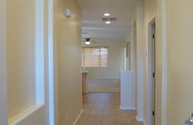 7052 S BRIDAL VAIL Drive Gallery 2