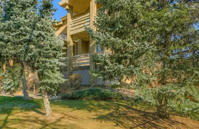 Beautifully Renovated Townhouse in Glendale Near Infinity Park photos photos