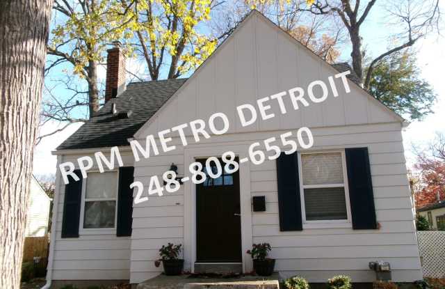 CHARMING HOME IN ROYAL OAK photos photos