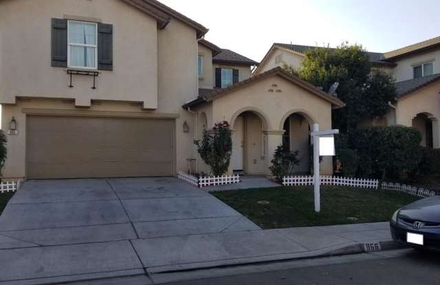 Newly Built Madera 4/3 photos photos Newly Built Madera 4/3 photos photos
