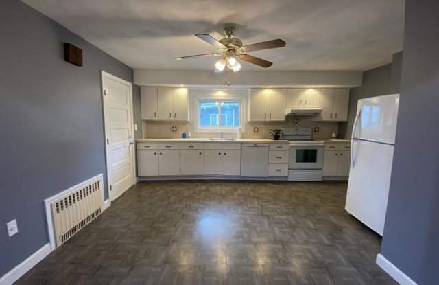 21 Orlando Ave. photos photos