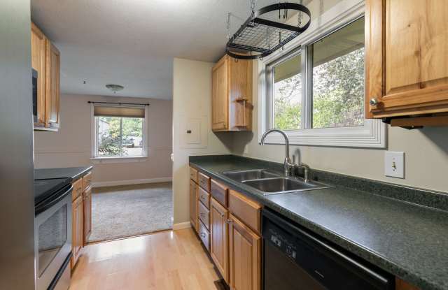 3BR Home on a Quiet Fort Collins Cul-de-Sac Gallery 3