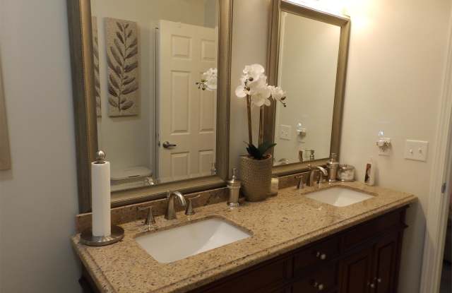 11903 w 58th ter unit H Gallery 3