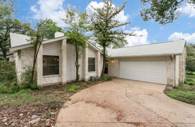 RENOVATED 3-BEDROOM HOME IN BRAUN STATION photos photos
