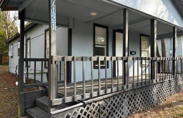 7121 Bloxham Avenue photos photos