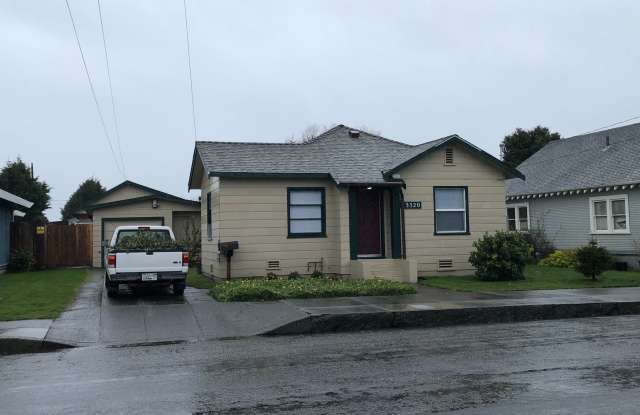 2 Bedroom, 1 Bath Eureka Bungalow photos photos