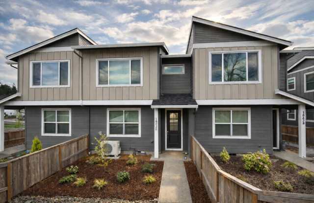 Beautiful Like New Four Creeks Townhouse For Lease - 18426 NE 46th Pl photos photos