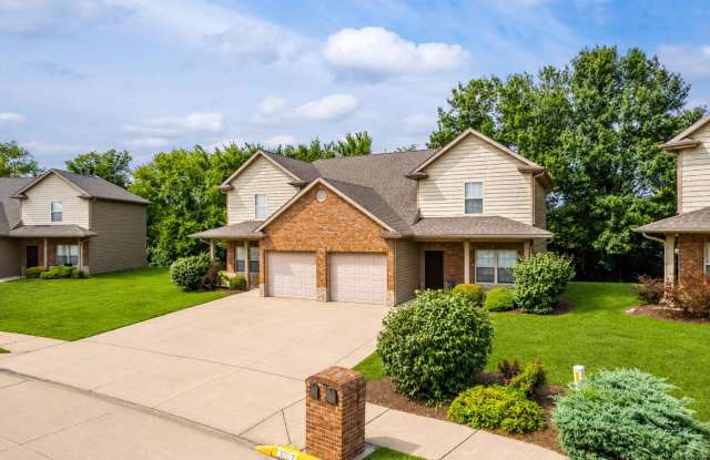 Jenne Hill Townhomes & Seasons Brook Estates Gallery 2