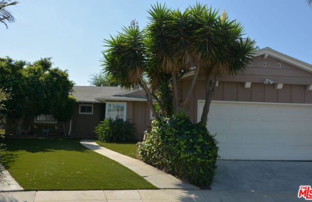 4710 DON PORFIRIO Place - 4710 Don Porfirio Place, Los Angeles, CA 90008