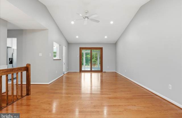 7264 TWILIGHT Court Gallery 4