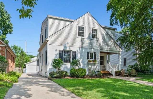 5030 N Kent Ave photos photos