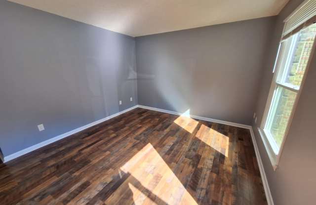 323 Emerald Dr photos photos