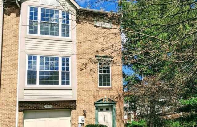 1825 Falcon Drive photos photos