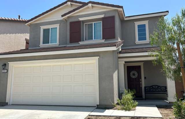 Comfortable Living in a Quiet Neighborhood – 4BR Home for Rent photos photos