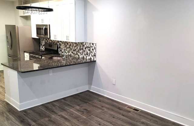 Newly Renovated 3-Bed/2.5-Bath Townhouse in Manayunk! Three Parking Spots Included! Gallery 4