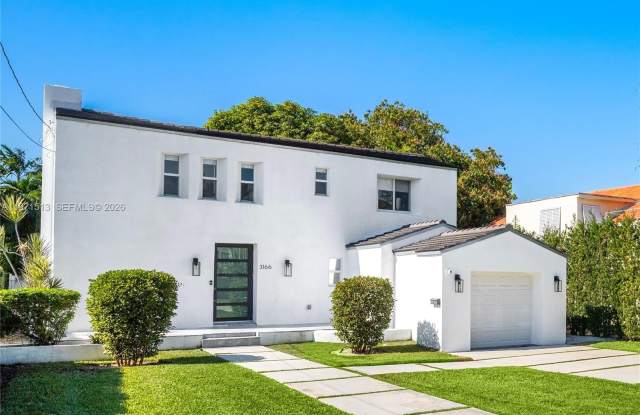 3166 Royal Palm Ave photos photos