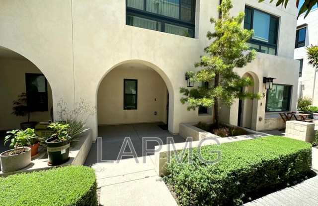 2931 Exposition Place Unit 4 photos photos