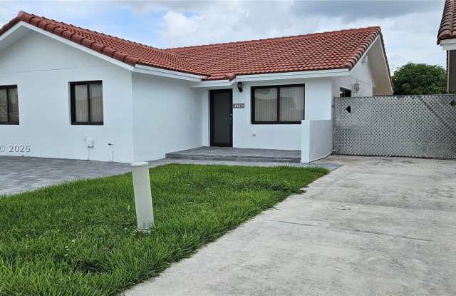 14765 SW 82nd St Gallery 2