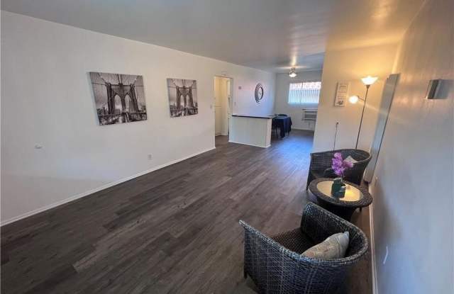 315 E 8th photos photos