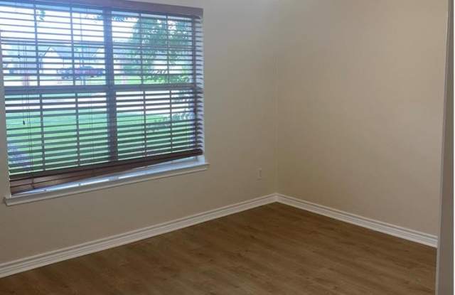 2908 Horseback Court Gallery 4