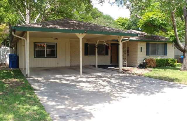 FOR LEASE!! photos photos