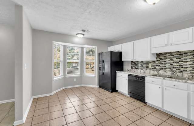 Cozy 3-Bedroom Townhome for Rent in Duluth, GA Gallery 4