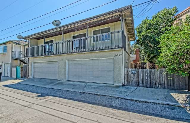 Spacious 3 bedroom 2 bathroom Home with Attached 2 car Garage. Gallery 1