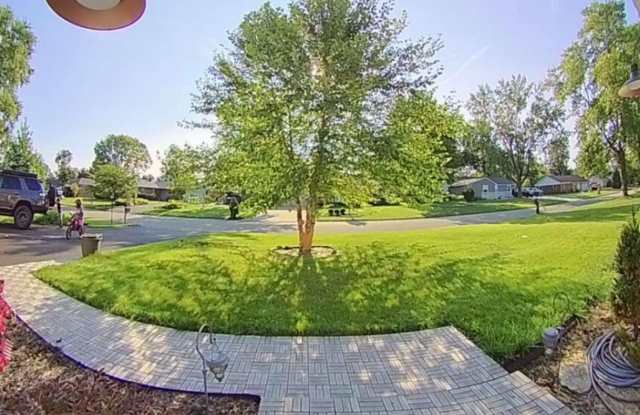 Charming , updated  3BR House in Indianapolis Gallery 3