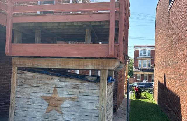 3+ Bedroom, A/C, Deck, Parking-West York SD Gallery 4