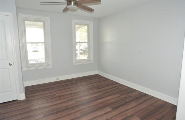 317 W Union Boulevard Gallery 3