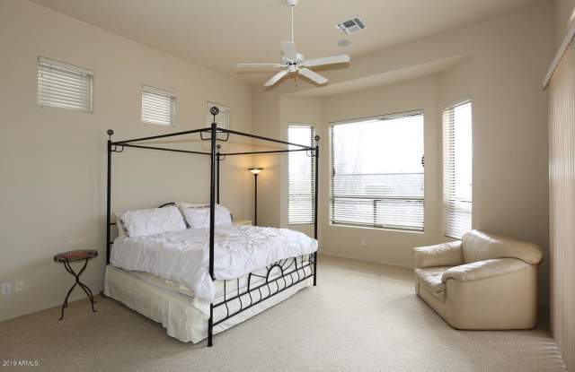 9639 E CAVALRY Drive Gallery 4