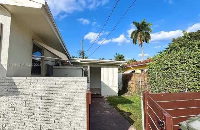 224 SW 10th St - 224 Southwest 10th Street, Hallandale Beach, FL 33009