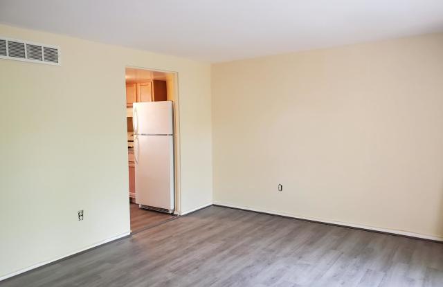 5532 MYSTIC COURT Gallery 4