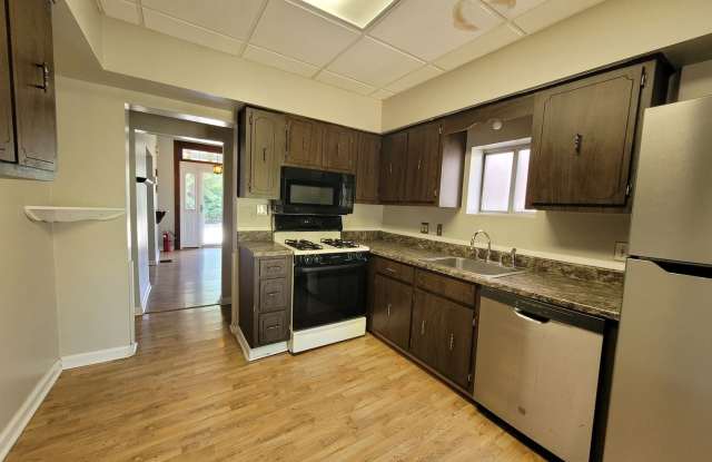 1503 Berkshire Ave Gallery 4