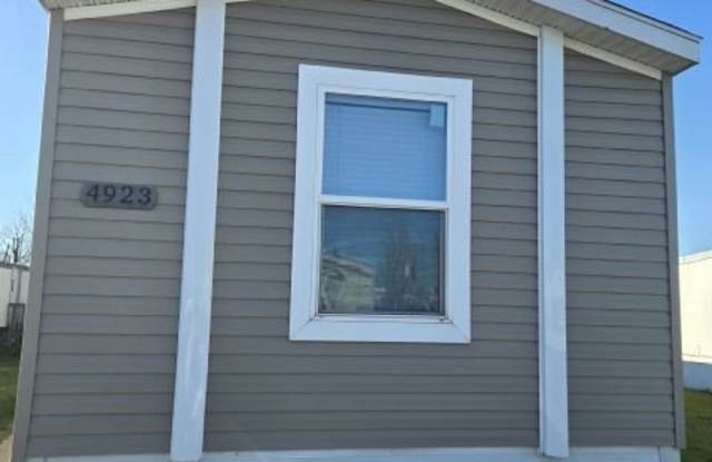 4923 Itasca Drive photos photos