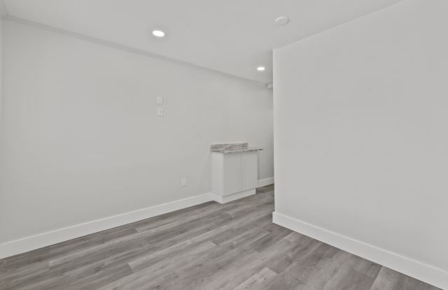 620 Sudderth Drive - 3 Gallery 4